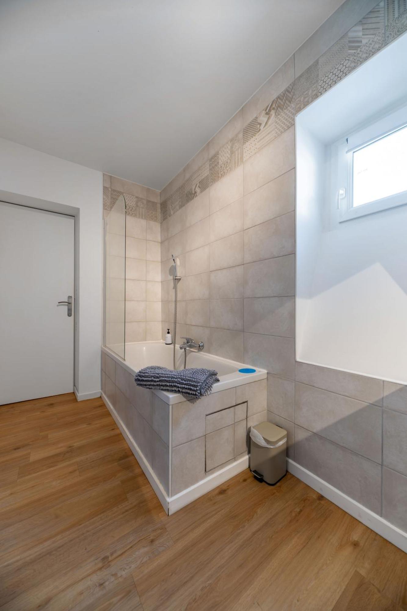 Le Celestin - Appartement 2 Chambres Avec Jardin En Centre Ville Vichy Esterno foto