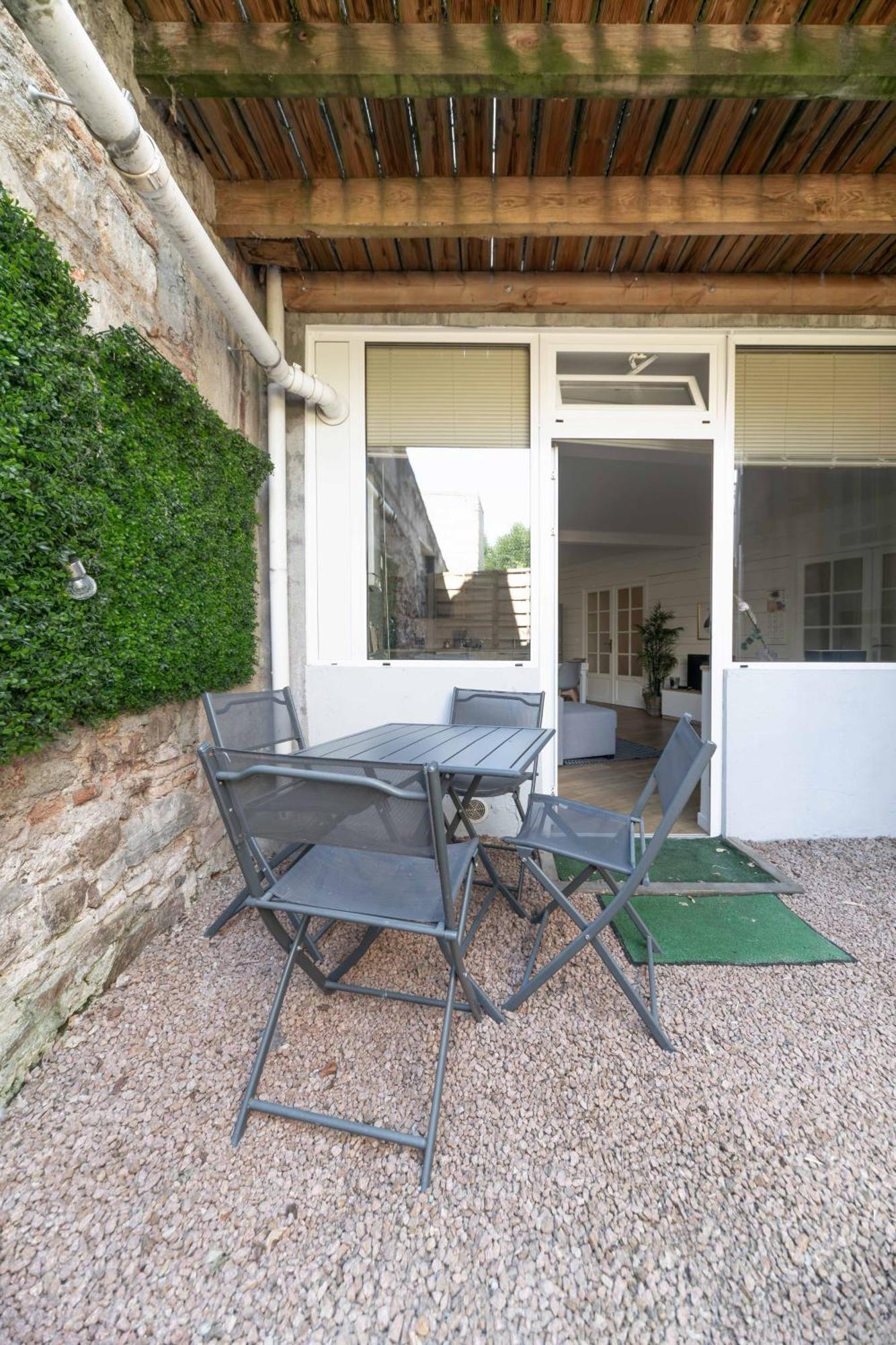 Le Celestin - Appartement 2 Chambres Avec Jardin En Centre Ville Vichy Esterno foto