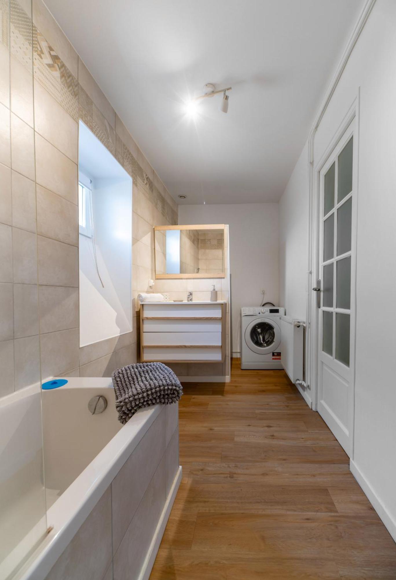 Le Celestin - Appartement 2 Chambres Avec Jardin En Centre Ville Vichy Esterno foto