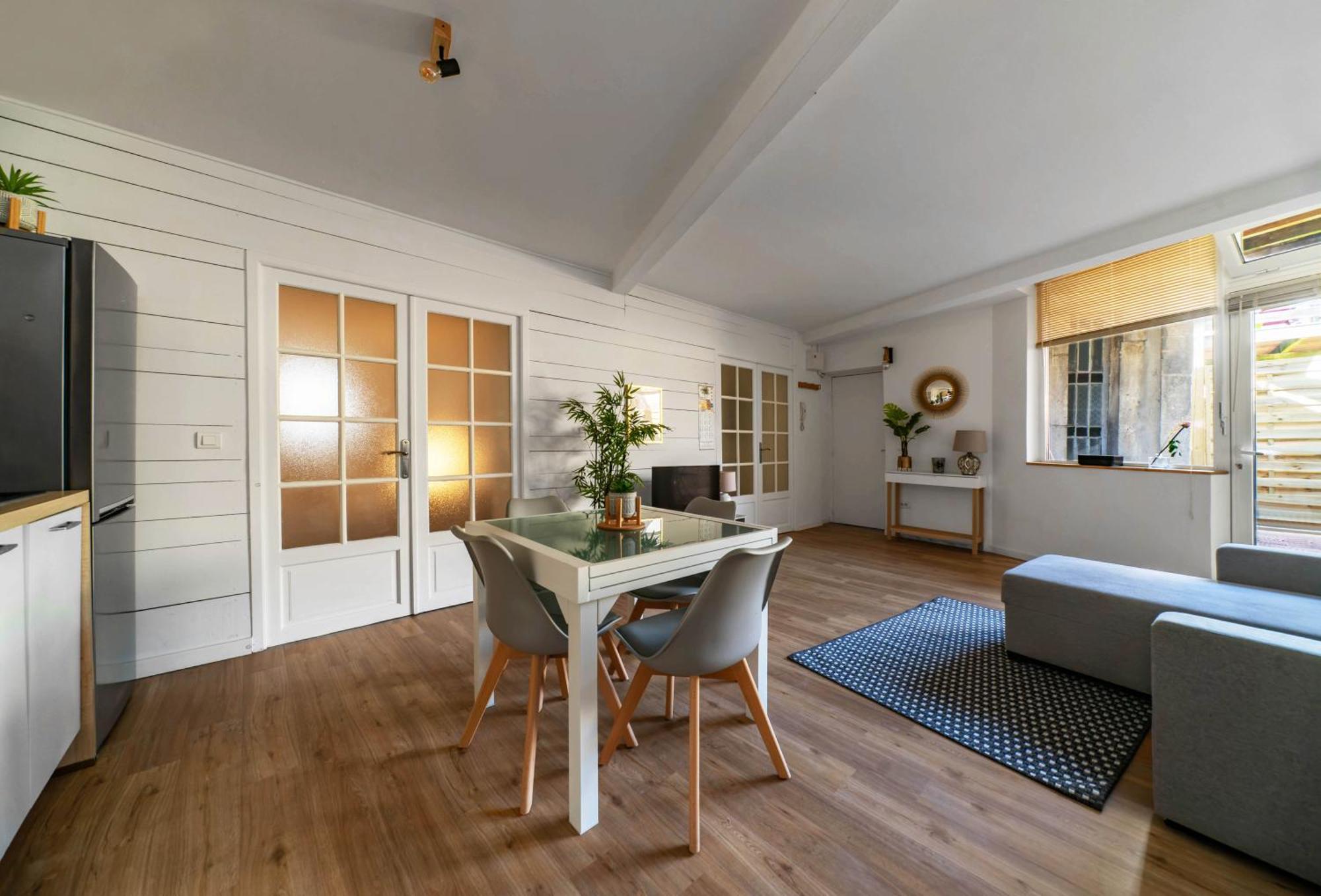 Le Celestin - Appartement 2 Chambres Avec Jardin En Centre Ville Vichy Esterno foto